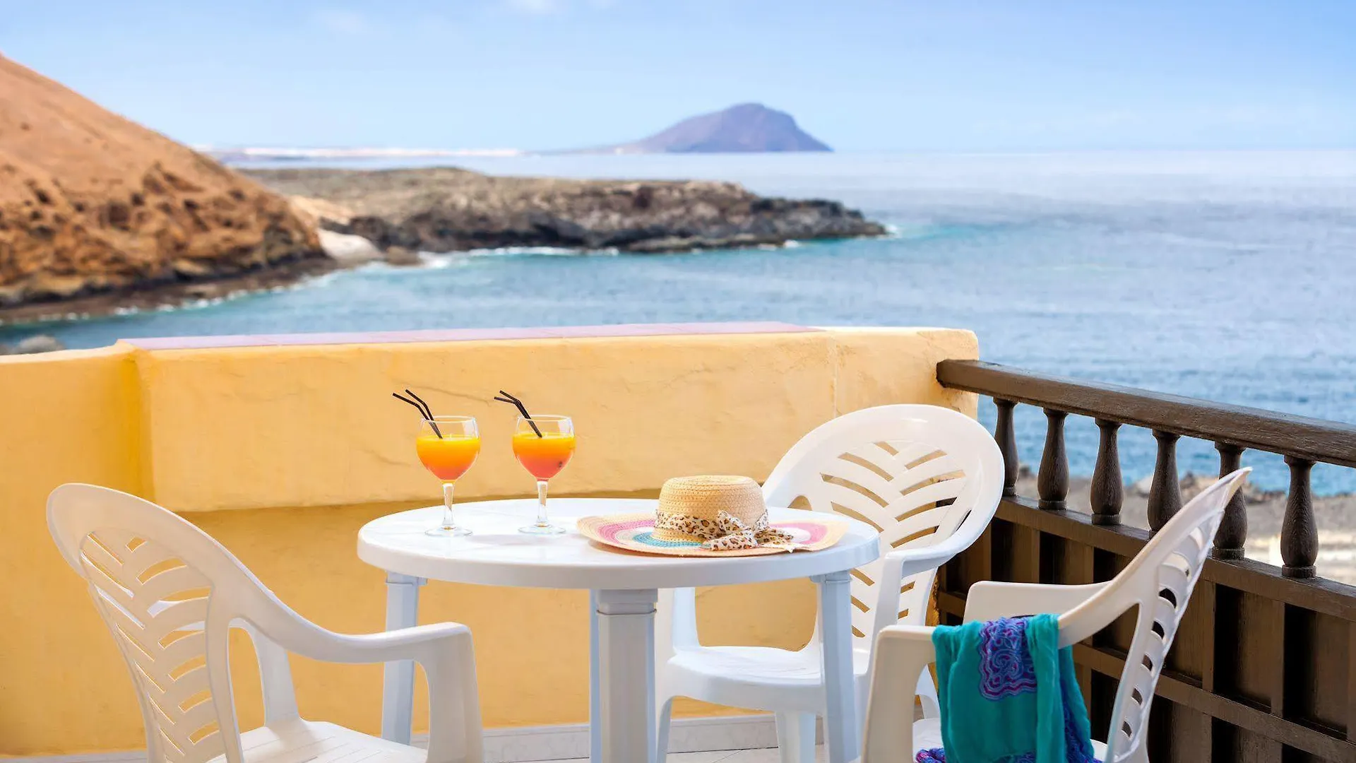 Apartamentos Marino Tenerife Costa Del Silencio 0*,  Spain